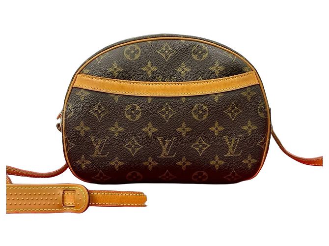 Bolsa de ombro em couro Louis Vuitton Monogram Marrom