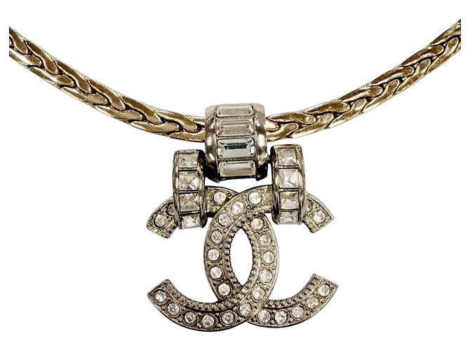 Timeless Chanel A23P Coco Mark Perlen-Choker-Halskette Silber Golden