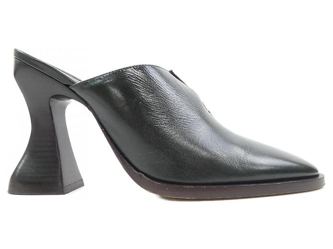 Bottega Veneta Pumps aus Leder Grün