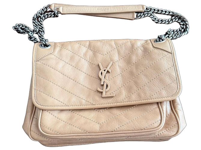 Saint Laurent Niki Bolsa de couro acolchoado Bege
