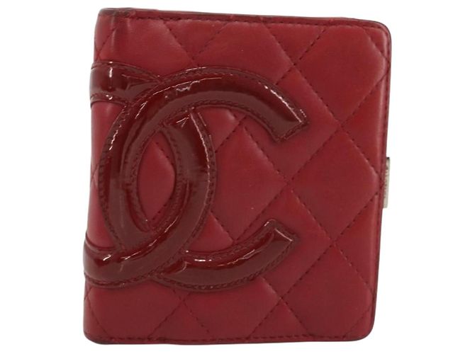 CHANEL Cartera Larga Matelassé de Piel de Cordero Roja Plata CC Auth bs36032