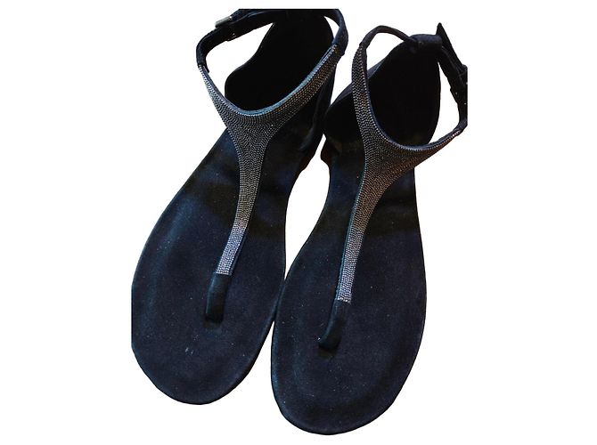 Brunello Cucinelli Sandali piatti in scamosciato nero e strass