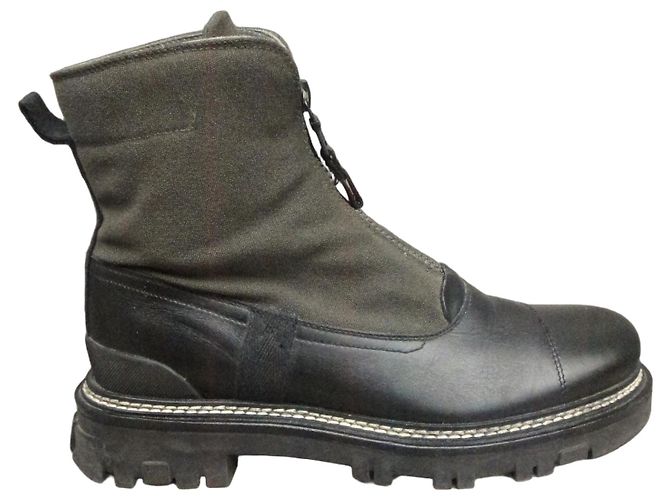 Botas Prada em couro e lona preto e cáqui Caqui