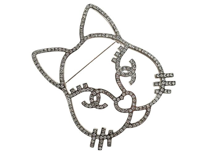 Spilla CHANEL Metallo Argento CC Auth bs35760M