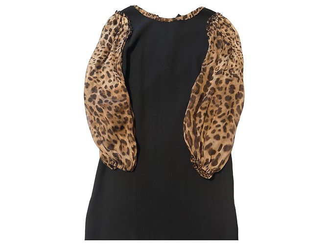 Dolce & Gabbana Abito nero con maniche a sbuffo leopardate Stampa leopardo