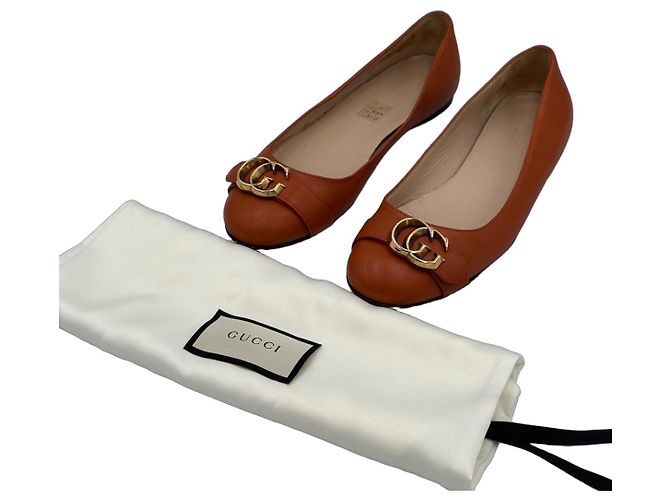 Gucci Interlocking G Ballerinas aus Leder - Hellbraun