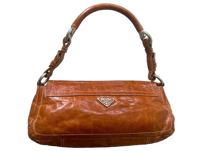 Bolsa de mão Prada em couro marrom
