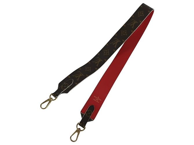 Monogram Shoulder Strap Louis Vuitton Braun Rot