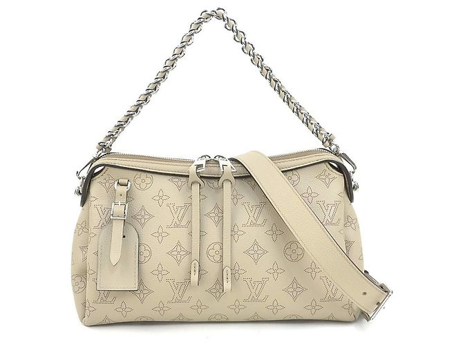 Bolsa de Ombro Louis Vuitton em Galle