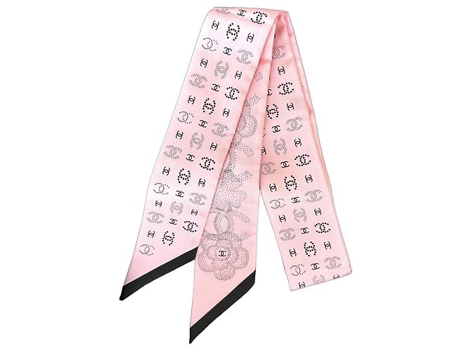 Lenço de seda rosa Chanel logo CC