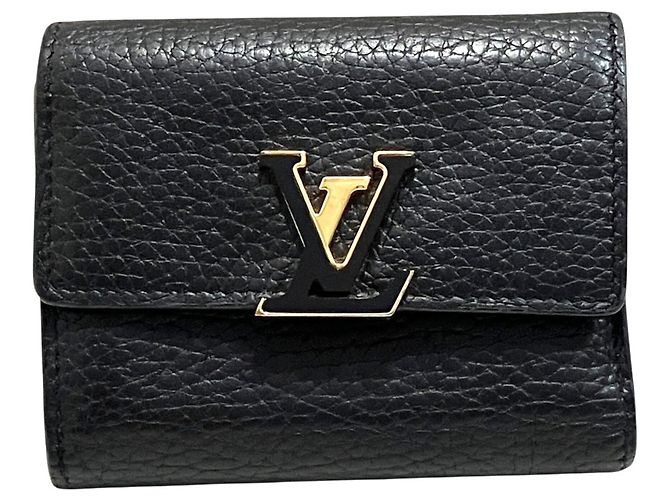 Cartera Louis Vuitton Portefeuille Capucines XS Tri-fold Wallet