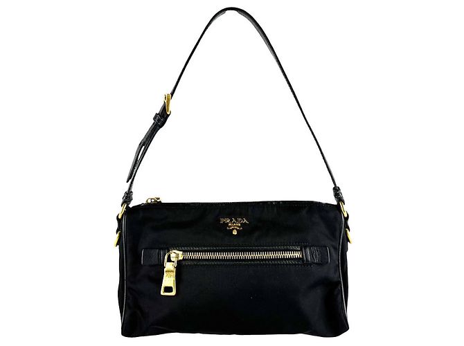 Borsa in nylon nero e pelle Prada