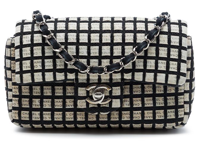 Chanel Black Mini Rectangular Tweed e Ribbon Logo Single Flap Nero