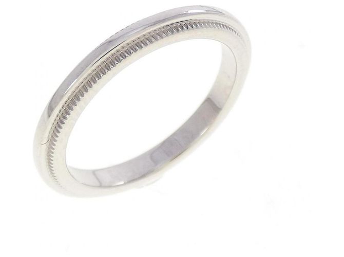 Anillo de banda Milgrain Tiffany & Co.