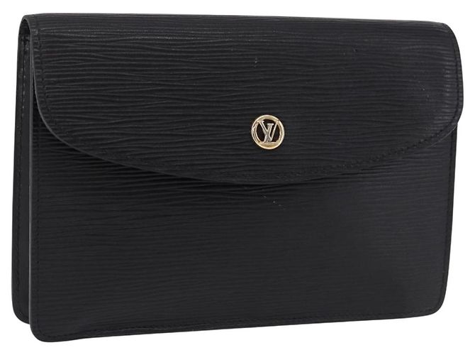LOUIS VUITTON Epi Montaigne 23 Clutch Negro M52662 LV Auth 190815