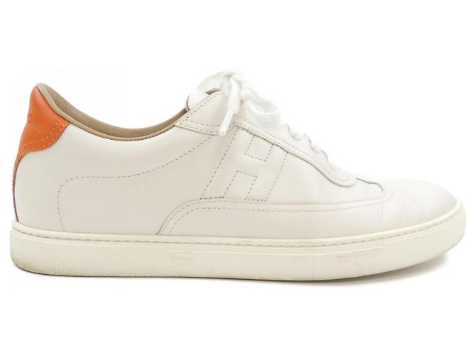 Hermès Sapatilhas Hermes em bezerro Bege