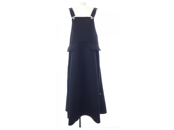 Autre Marque THE RERACS Kleid Schwarz