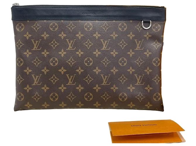 Louis Vuitton Pochette Monogram Discovery Marrom