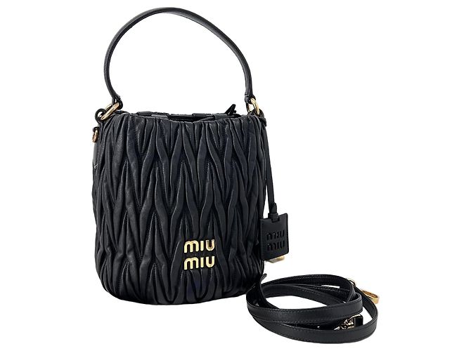 Miu Miu Eimer Tasche, Schultertasche, Schwarz