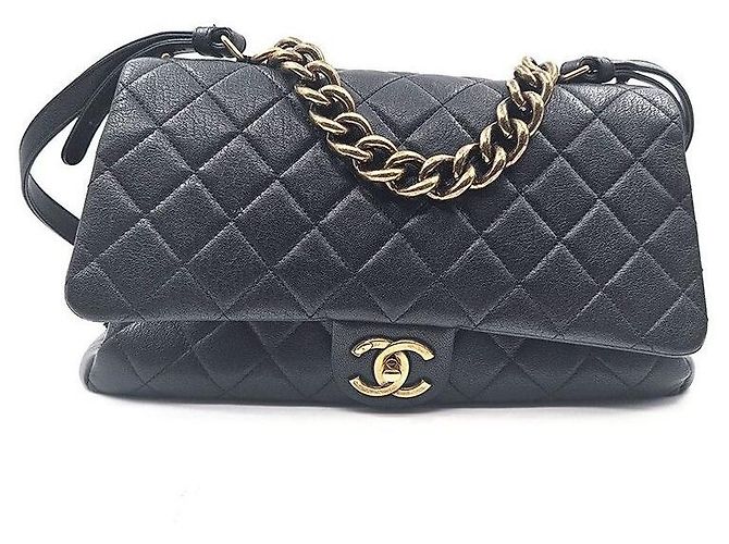 Chanel Bolsa de mão e de ombro em couro caviar com corrente Preto
