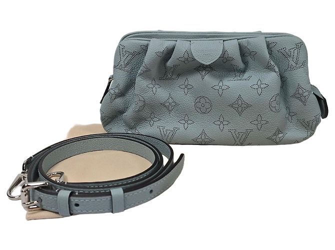 Louis Vuitton Bolsa transversal mini Scala em couro Mahina azul