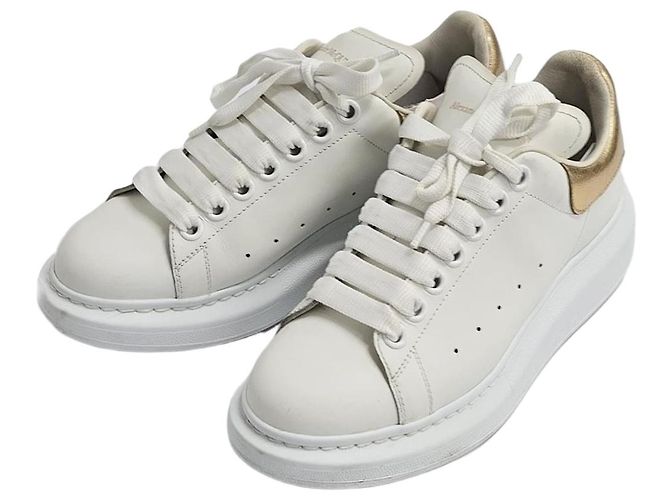 Alexander Mcqueen Sneaker Oversole da donna Bianco