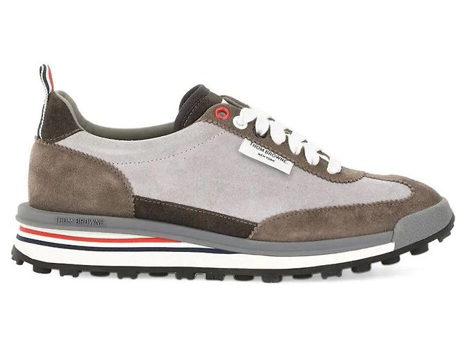 Thom Browne Baskets Tech Runner en daim Marron