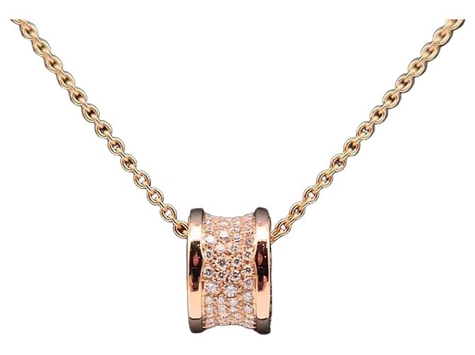 Bulgari Collana con diamanti pavé Rosa