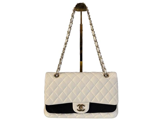 Chanel Sac Flap Classique Taille Moyenne Blanc