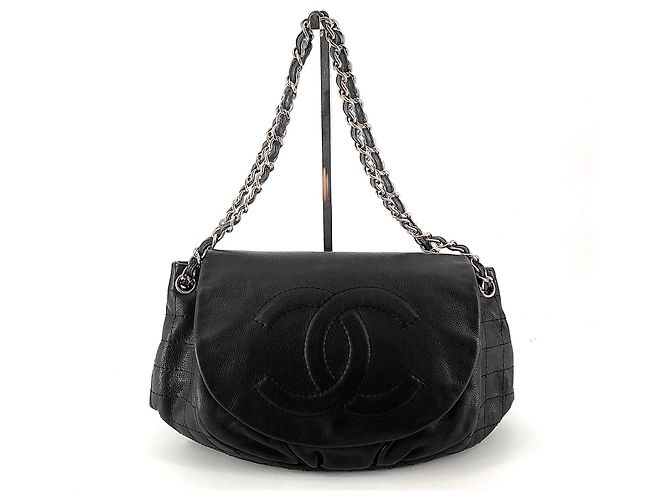 Chanel Caviar Half Moon Flap Chain Schultertasche Schwarz