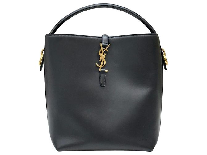 Cassandra Saint Laurent Borsa a secchiello in pelle lucida nera Nero
