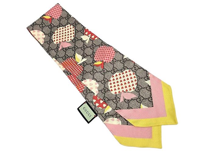 Gucci Lenço de seda com laço Pink GG Les Pommes Apple