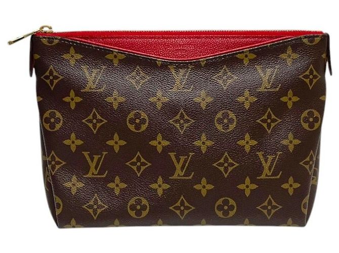 Louis Vuitton Necessaire Monogram Palace Clutch Bag Preto