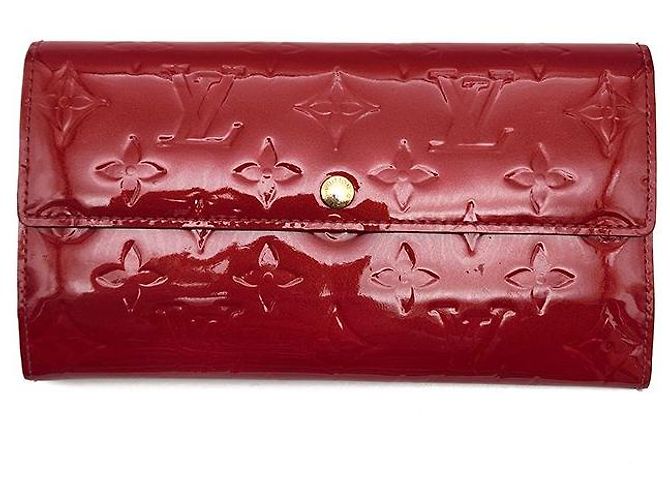 Louis Vuitton Vernis Sara Wallet Red