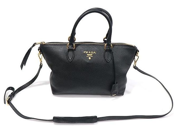 Prada Logo Vitello Phenix noir avec lettrage