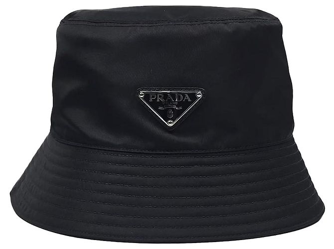 Prada Re-Nylon Bucket Hat Silber