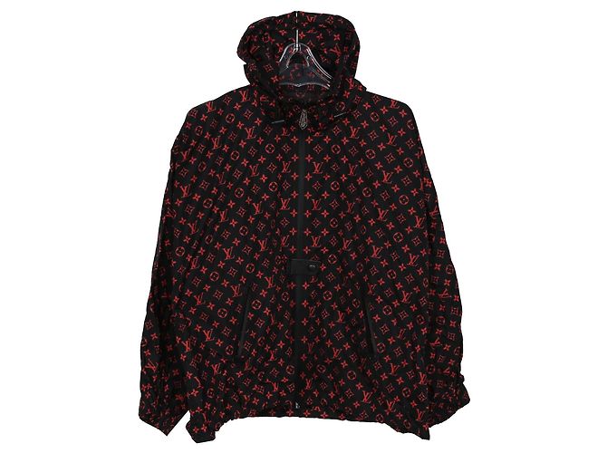 Louis Vuitton Giacca con cappuccio in nylon con monogramma rosso