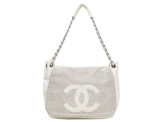 Chanel Bolsa de ombro White Perforated Big CC Flap Branco