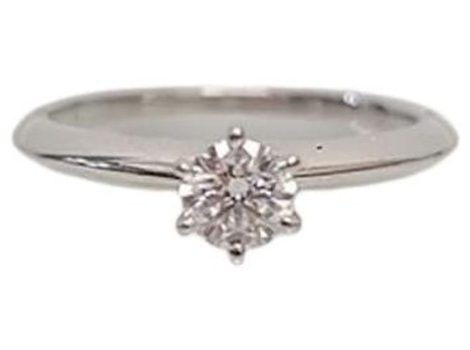 Tiffany & Co Anillo de compromiso Tiffany Setting en platino Tiffany Multicolor