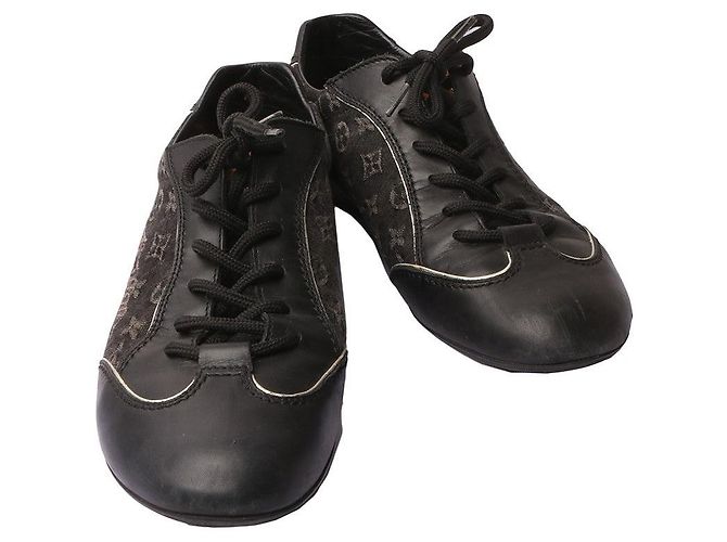 Louis Vuitton Sneaker in denim monogrammato da donna Nero
