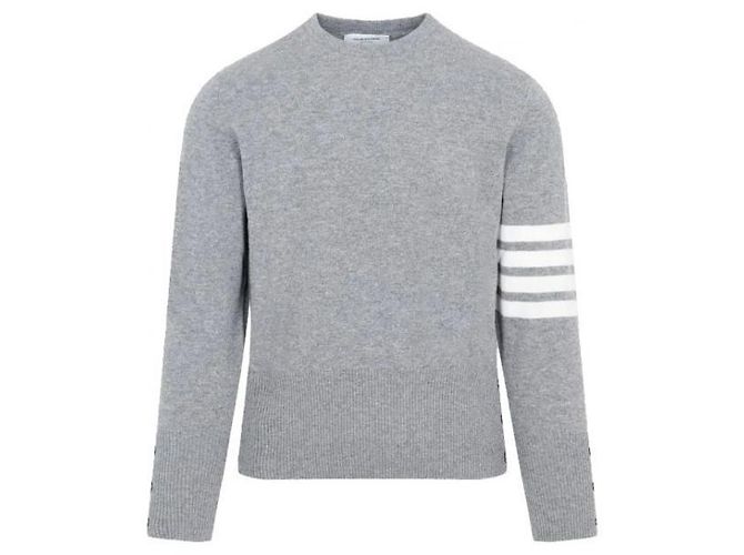 Thom Browne Maglione in cashmere classico
Stamp: THOM Marrone