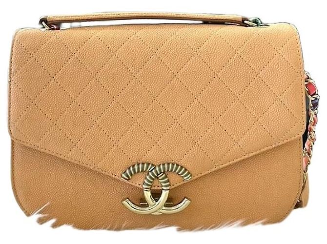 Chanel Bolsa de aba com alça de mão e corrente Generation Peach Laranja