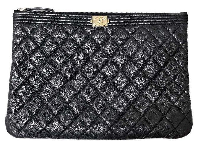 Chanel Clutch Caviar Boy New Medium Nero