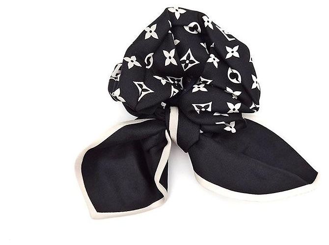Louis Vuitton Scrunchie Monogram Silhouette Preto