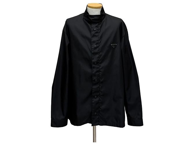 Prada Giacca-camicia con logo Triangle in Re-Nylon Argento