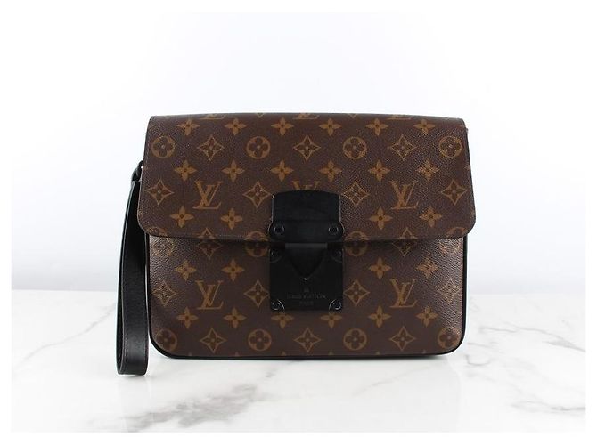 Louis Vuitton Clutch Monogram Pouch Marrom