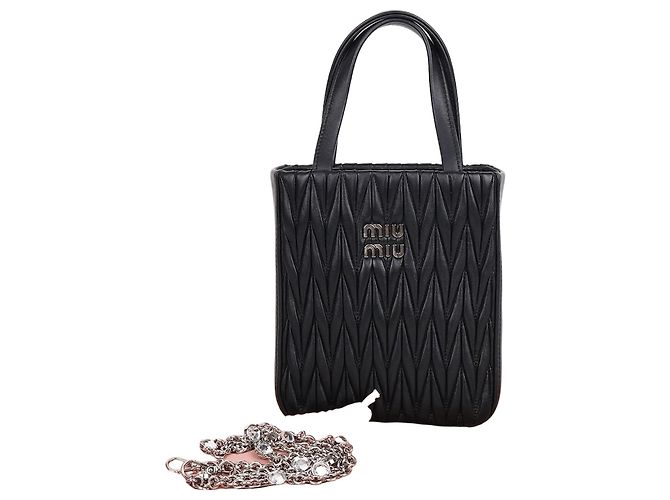 Miu Miu Bolsa transversal matelassê com corrente de cristal Preto