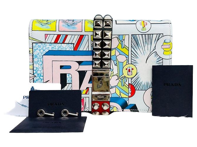 Clutch Prada con stampa e borchie Blu