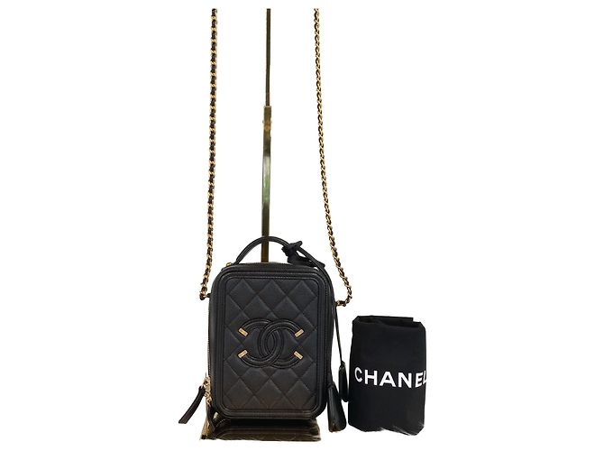 Chanel Kosmetiktasche Vertical Series Schwarz