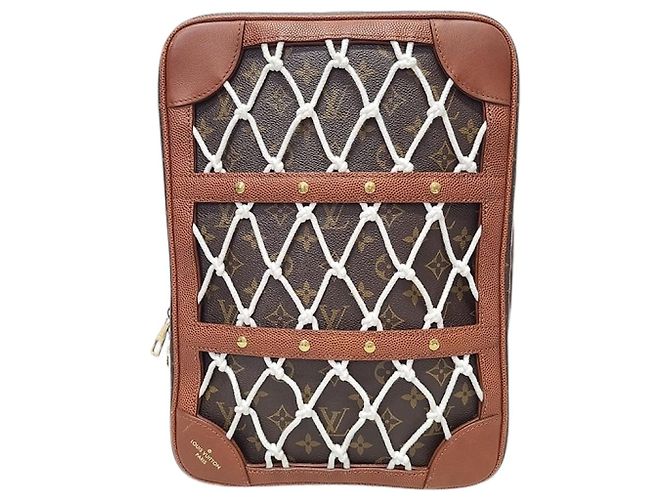 Louis Vuitton Mochila NBA Monogram Legacy Shoe Box Marrom